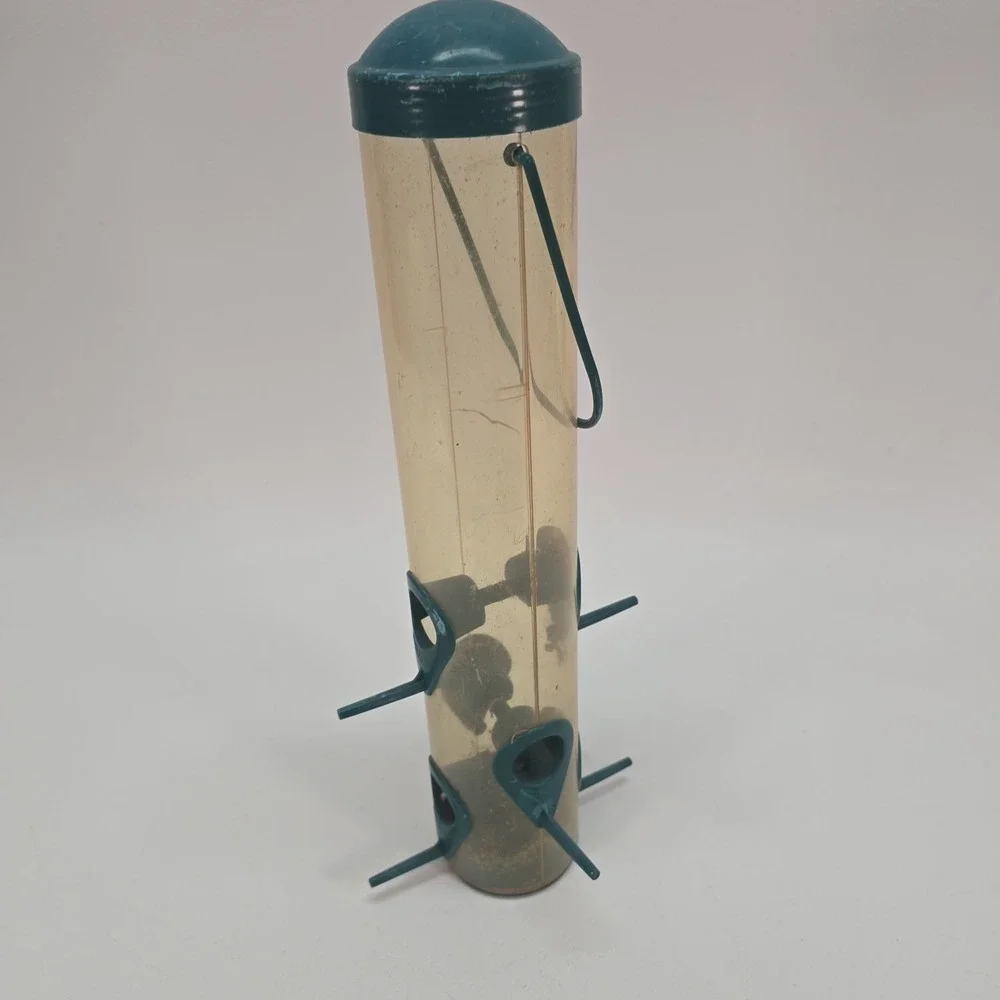 Perky-Pet Plastic Bird Feeder 6 Perches